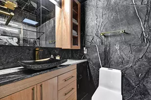 2100 Commonwealth St, Houston, TX 77006 - Photo 14