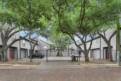 2100 Commonwealth Street #S, Houston, TX 77006 - Photo 1