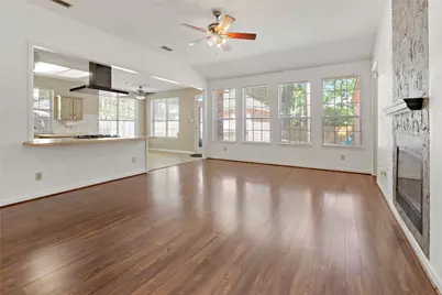 54 S Summer Cloud Drive, The Woodlands, TX 77381 - Photo 6