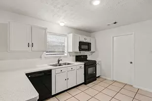 2811 Copra Ln, Houston, TX 77073 - Photo 6