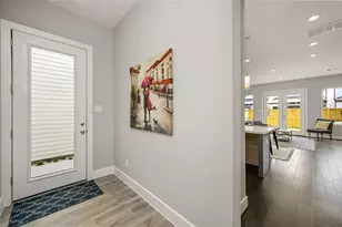 105 W Whitney St, Houston, TX 77018 - Photo 10