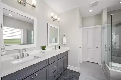 105 W Whitney Street #B, Houston, TX 77018 - Photo 6