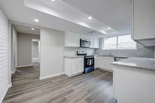 2315 Green Knoll Dr, Houston, TX 77067 - Photo 16