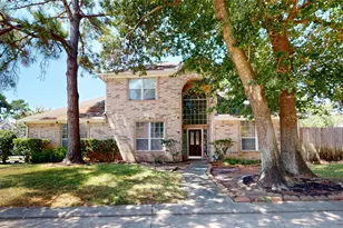 2006 Marchwood Manor Dr, Houston, TX 77090 - Photo 2