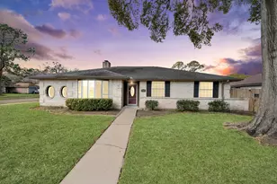 11830 Burlingame Dr, Houston, TX 77099 - Photo 1