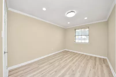 11830 Burlingame Drive, Houston, TX 77099 - Photo 18