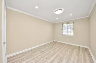 11830 Burlingame Dr, Houston, TX 77099 - Photo 18