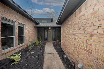 2716 Pineneedle Lane, Pearland, TX 77581 - Photo 4