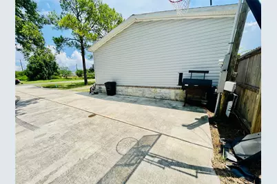 16919 Carlswood Drive, Baytown, TX 77523 - Photo 30