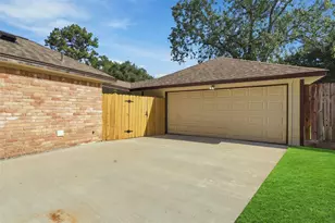 8119 Pine Green Ln, Humble, TX 77346 - Photo 42