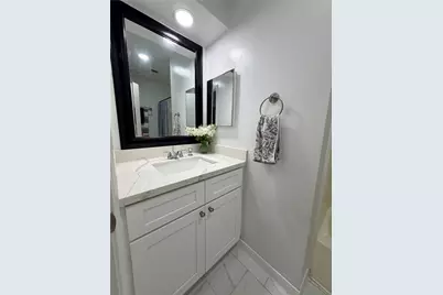 6430 Grandvale Drive, Houston, TX 77072 - Photo 16
