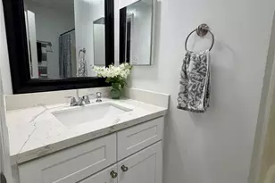 6430 Grandvale Dr, Houston, TX 77072 - Photo 16