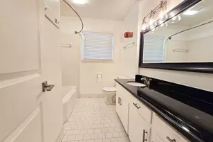 9507 Meadowbriar Ln, Houston, TX 77063 - Photo 36