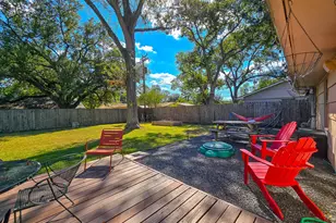 9507 Meadowbriar Ln, Houston, TX 77063 - Photo 2