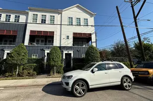 703 Bringhurst St, Houston, TX 77020 - Photo 2