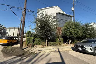 703 Bringhurst St, Houston, TX 77020 - Photo 12