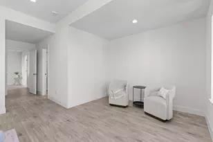 7814 Beckley St, Houston, TX 77088 - Photo 14
