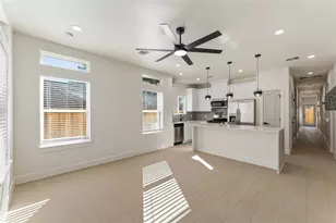 8318 Brandon St, Houston, TX 77051 - Photo 18