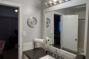 3100 Walnut Bend Ln, Houston, TX 77042 - Photo 10