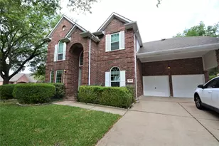 12110 Laurel Ct, Stafford, TX 77477 - Photo 2