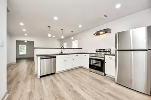 2919 Rosedale St, Houston, TX 77004 - Photo 2