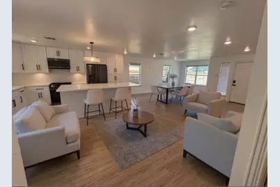 8125 Sunnyhill Street, Houston, TX 77088 - Photo 2
