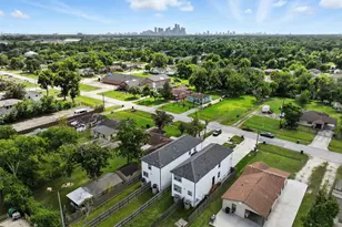 4112 Majestic St, Houston, TX 77026 - Photo 34