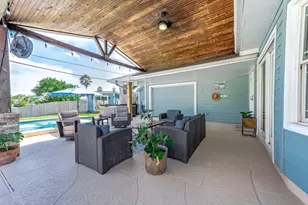6513 Golfcrest Dr, Galveston, TX 77551 - Photo 30