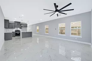 4802 Tracemeadow Dr, Houston, TX 77066 - Photo 6