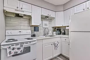 2914 Avenue K, Galveston, TX 77550 - Photo 8