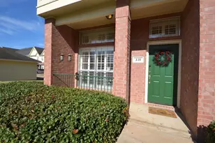 2710 Grants Lake Blvd, Sugar Land, TX 77479 - Photo 2