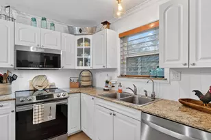 117 Horseshoe Lake Dr W, Huntsville, TX 77320 - Photo 6