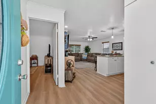 117 Horseshoe Lake Dr W, Huntsville, TX 77320 - Photo 4