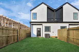 8533 Amadwe St, Houston, TX 77051 - Photo 34