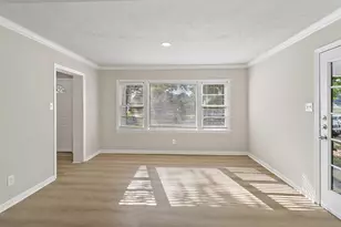 200 Scott St, Baytown, TX 77520 - Photo 10