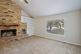 200 Scott St, Baytown, TX 77520 - Photo 12