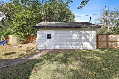 200 Scott Street, Baytown, TX 77520 - Photo 24