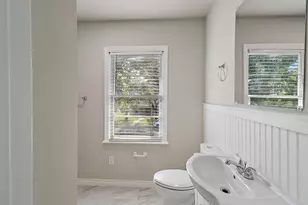 200 Scott St, Baytown, TX 77520 - Photo 18