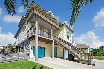 1534 Windsong Way, Tiki Island, TX 77554 - Photo 2