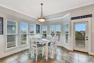 13602 Windlass Cir, Galveston, TX 77554 - Photo 12