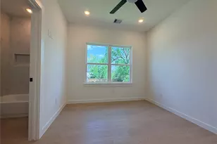 1031 North Ln, Houston, TX 77088 - Photo 10