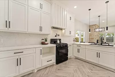 913 Santa Anna Lane, La Porte, TX 77571 - Photo 10