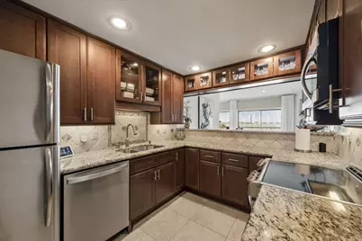 351 Lakeside Lane #201A, Nassau Bay, TX 77058 - Photo 4