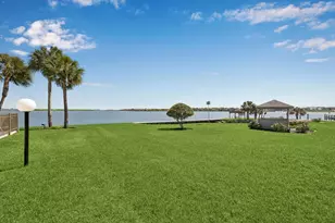 351 Lakeside Ln, Nassau Bay, TX 77058 - Photo 30