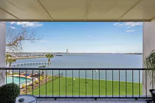 351 Lakeside Ln, Nassau Bay, TX 77058 - Photo 8