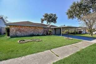 1918 Tulsa St, Deer Park, TX 77536 - Photo 2