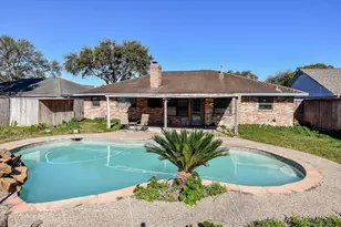 1918 Tulsa St, Deer Park, TX 77536 - Photo 34