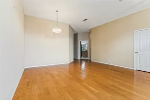 6025 Western Creek Ln, Haltom City, TX 76137 - Photo 4