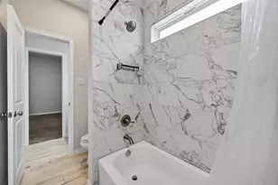 1411 Featherstone St, Houston, TX 77020 - Photo 30