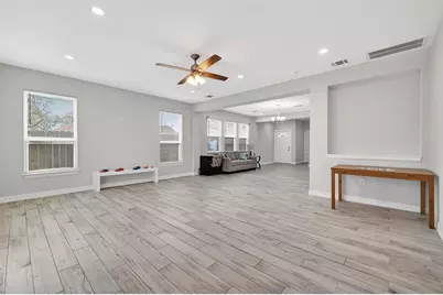 1411 Featherstone Street #B, Houston, TX 77020 - Photo 6